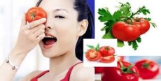 Những cách dưỡng trắng da và trị mụn bằng phương pháp thiên nhiên từ cà chua